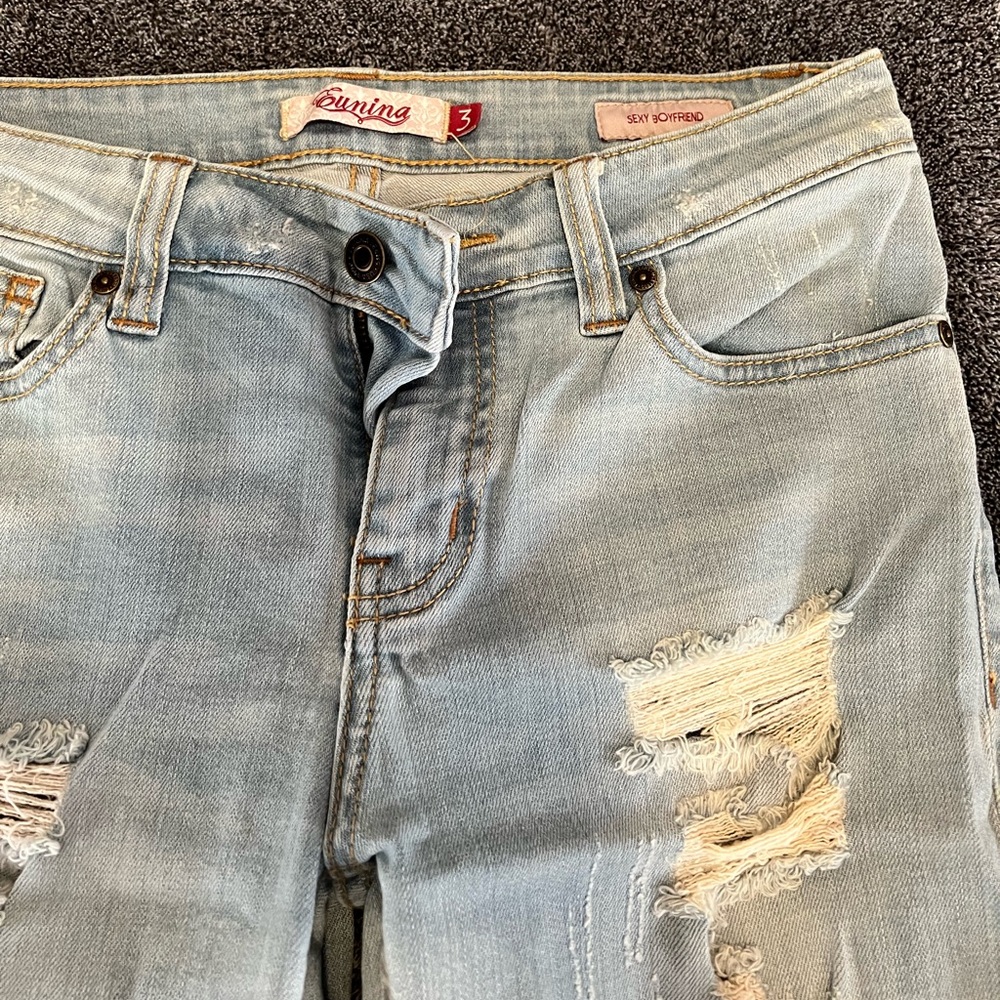 Eunina Sexy boyfriend Jeans with rips